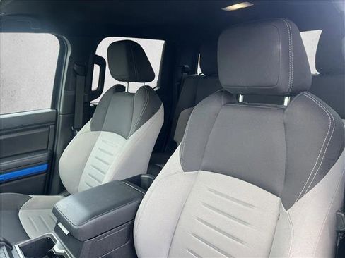 Used 2025 Toyota Tacoma TRD Off-Road image 16