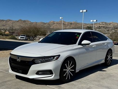 Used 2019 Honda Accord Sport image 3