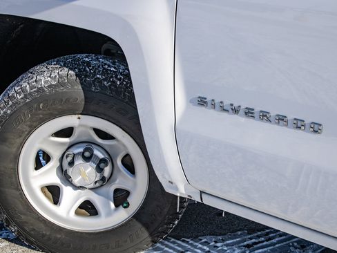 Used 2016 Chevrolet Silverado 1500 W/T w/ Trailering Package image 8