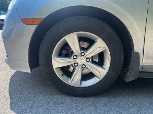 Used 2018 Honda Odyssey EX image 14