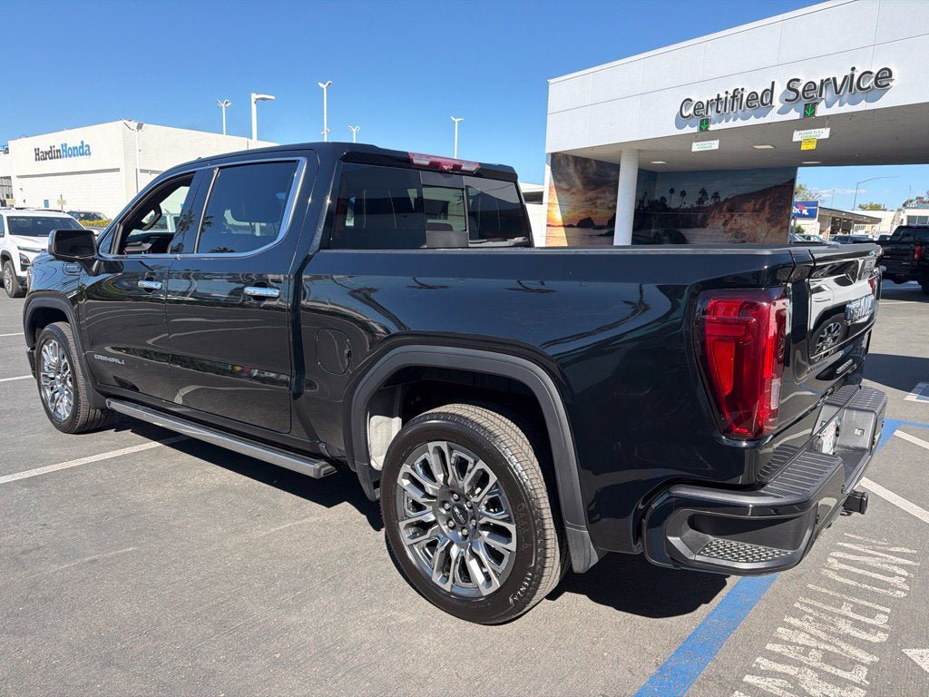Used 2022 GMC Sierra 1500 Denali Ultimate AWD/4WD image 8