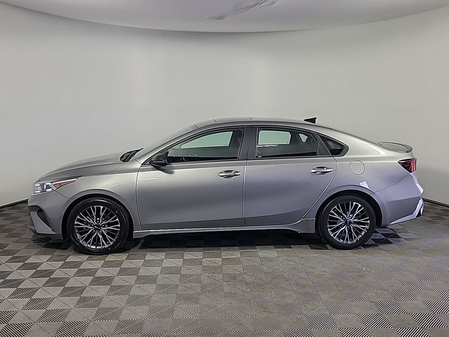 Certified 2023 Kia Forte GT-Line w/ GT-Line Premium Package FWD image 10