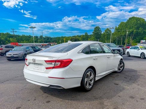 Used 2020 Honda Accord EX image 4