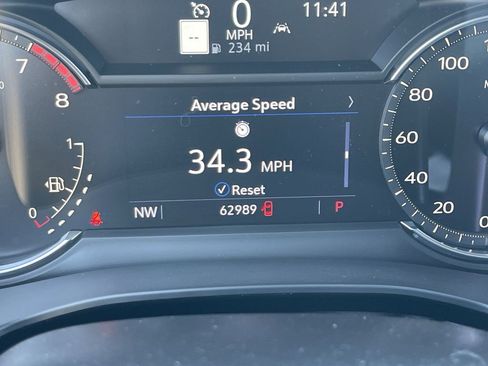 Used 2023 Cadillac XT6 Premium Luxury image 12