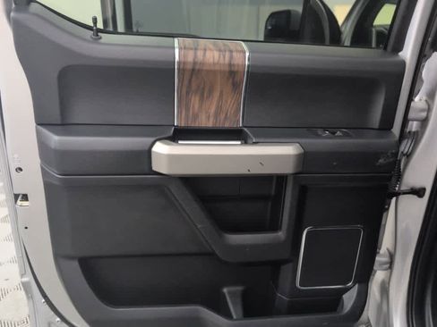 Used 2019 Ford F150 Lariat RWD image 20