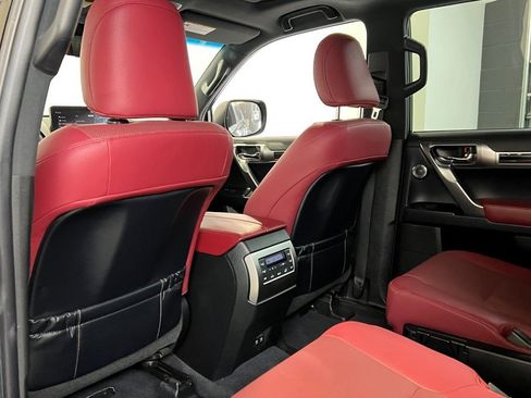 Used 2023 Lexus GX 460 Premium image 23