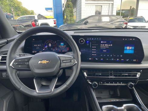 Certified 2026 Chevrolet Traverse LT w/ Driver Confidence Package AWD/4WD image 22