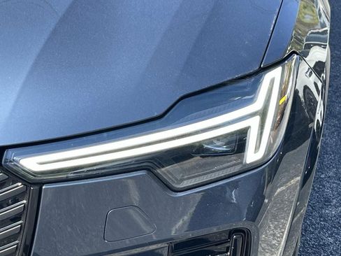 New 2026 Volvo XC90 T8 Ultra w/ Protection Package Premier AWD/4WD image 9