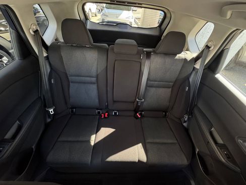 Used 2025 Nissan Rogue SV FWD image 40