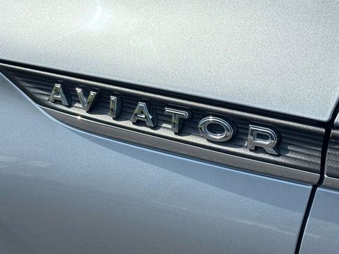 Certified 2023 Lincoln Aviator Reserve w/ Equipment Group 201A AWD/4WD image 6