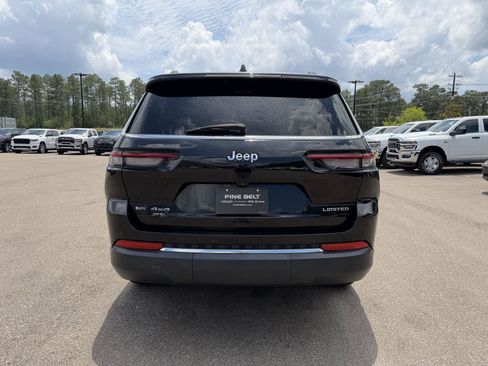 Used 2021 Jeep Grand Cherokee L Limited AWD/4WD image 5
