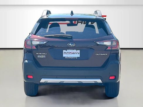 Used 2025 Subaru Outback Limited AWD/4WD image 6