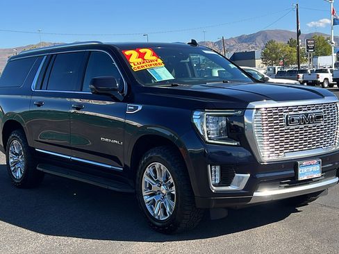 Certified 2022 GMC Yukon XL Denali image 3