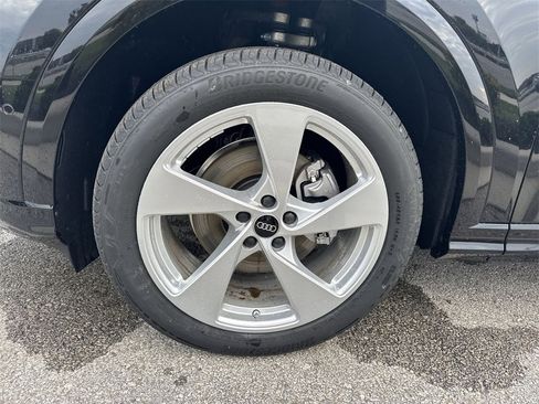New 2025 Audi Q5 Premium Plus image 10