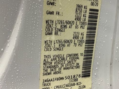 Used 2021 Nissan Titan SV w/ SV Convenience Package image 26