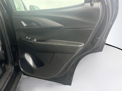 Used 2024 Chevrolet TrailBlazer LS image 29