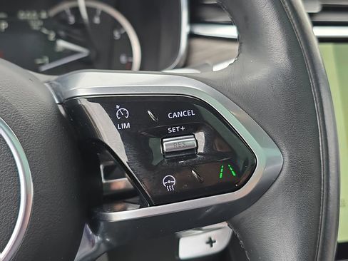 Used 2021 Jaguar F-PACE S image 18