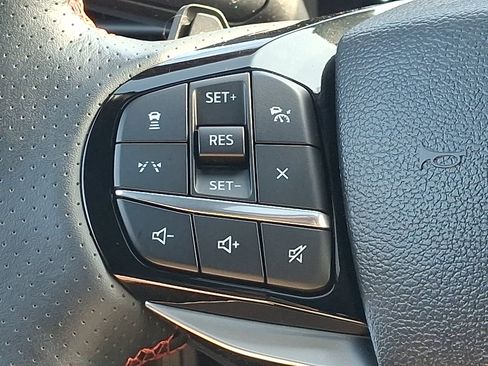 Used 2025 Ford Explorer ST w/ Sun And Sound Package AWD/4WD image 21