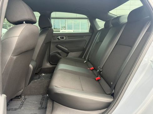Used 2022 Honda Civic Sport image 9