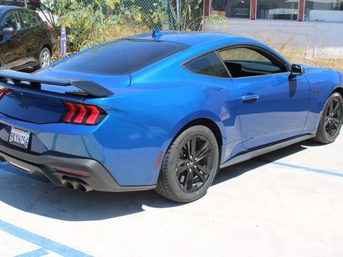 Used 2024 Ford Mustang GT RWD image 4