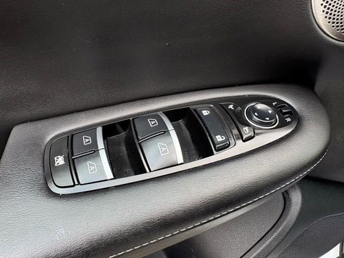 Used 2023 INFINITI QX50 Sport image 22