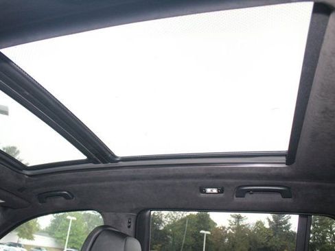 Certified 2024 BMW X7 xDrive40i w/ Executive Package image 27