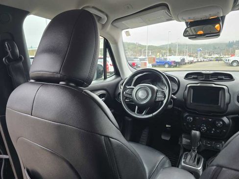 Used 2018 Jeep Renegade Altitude image 10