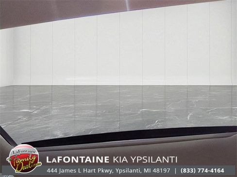 Used 2020 Genesis G70 3.3T image 14