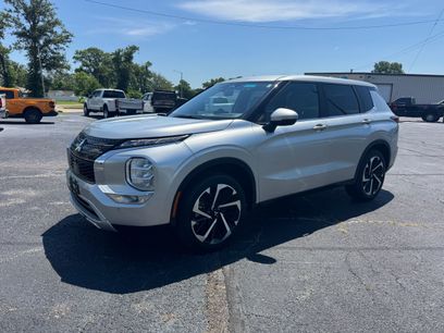 Used 2023 Mitsubishi Outlander SE