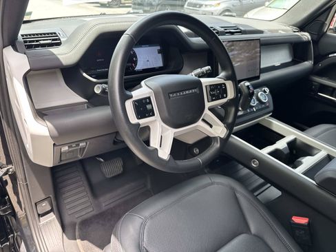 Certified 2025 Land Rover Defender 110 S AWD/4WD image 22