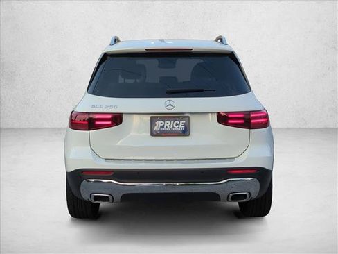 Used 2026 Mercedes-Benz GLB 250 image 7