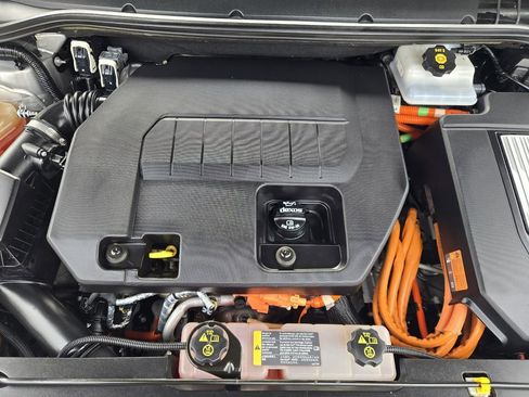 Used 2015 Chevrolet Volt Premium w/ Premium Trim Package image 25