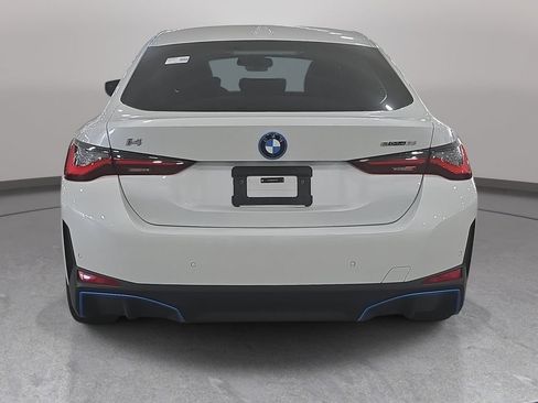 Used 2023 BMW i4 eDrive35 RWD image 7