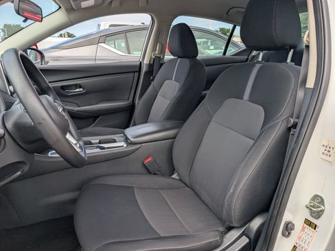 Used 2024 Nissan Sentra SV FWD image 25