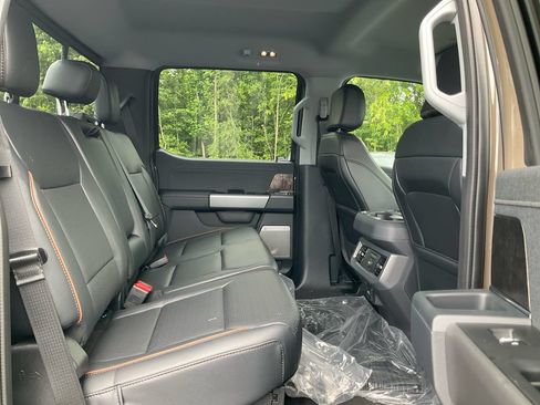 New 2026 Ford F250 Lariat AWD/4WD image 13