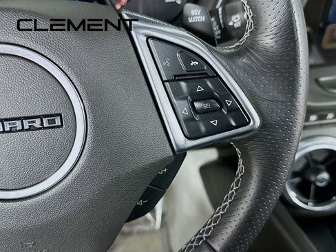 Used 2018 Chevrolet Camaro SS RWD image 17