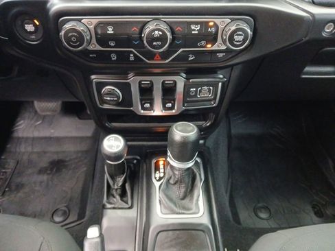 Used 2021 Jeep Wrangler Willys image 10
