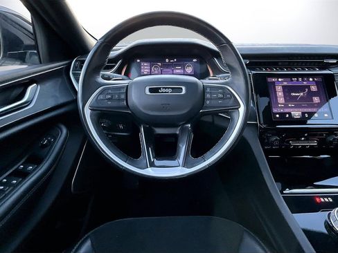 Certified 2022 Jeep Grand Cherokee L Altitude image 11