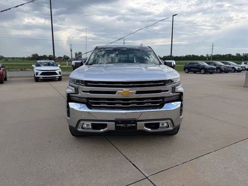 Used 2019 Chevrolet Silverado 1500 LTZ w/ LTZ Plus Package AWD/4WD image 8