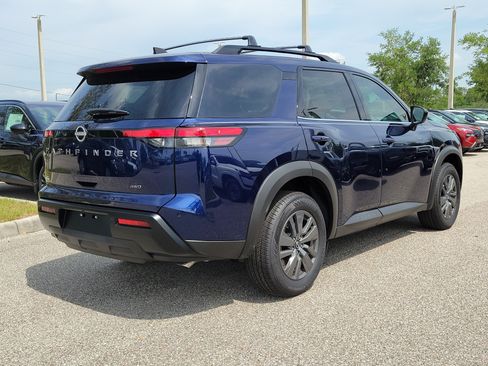 Used 2026 Nissan Pathfinder SV AWD/4WD image 6