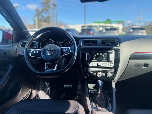 Used 2015 Volkswagen Jetta GLI SEL FWD image 13