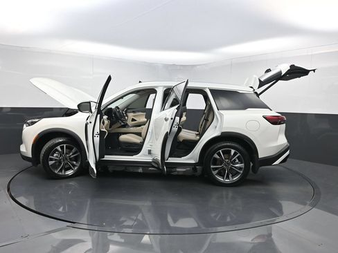 Used 2023 INFINITI QX60 Luxe FWD image 40