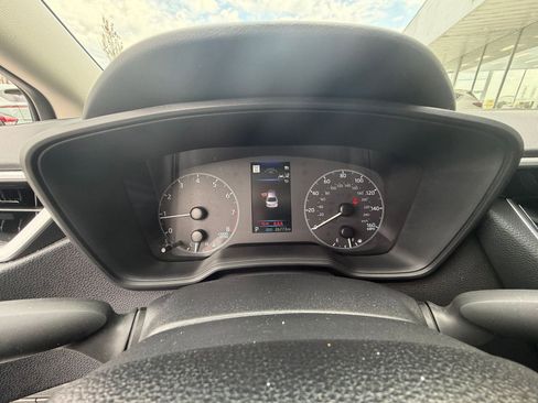 Used 2025 Toyota Corolla LE image 42