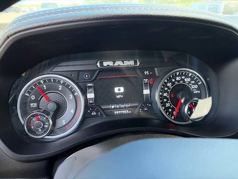 Used 2023 RAM 2500 Laramie AWD/4WD image 12