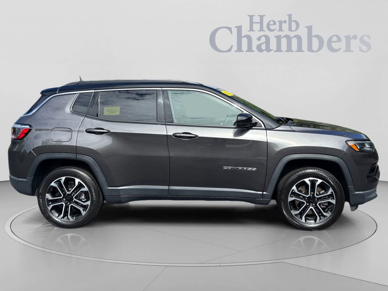 Used 2023 Jeep Compass Limited w/ Sun and Sound Group AWD/4WD image 5