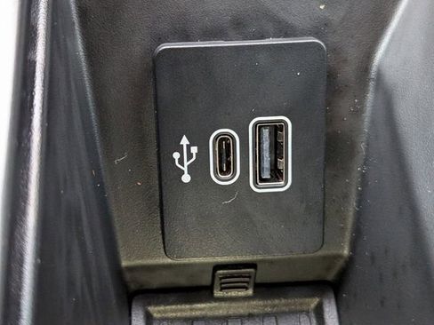 New 2025 Lincoln Nautilus Premier w/ Jet Appearance Package image 22