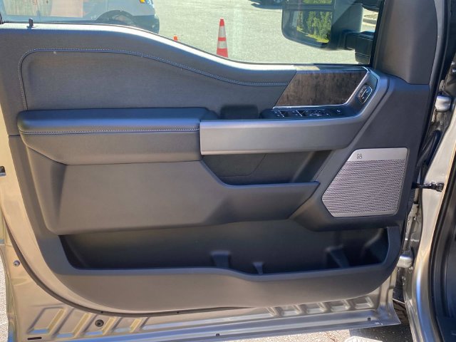 Used 2024 Ford F250 Lariat w/ Lariat Ultimate Package AWD/4WD image 12