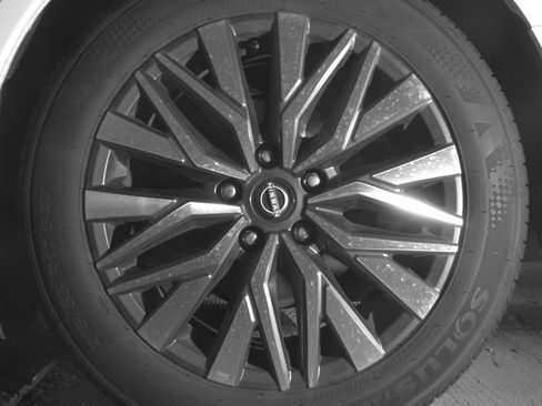 Used 2025 Nissan Altima 2.5 SV image 14