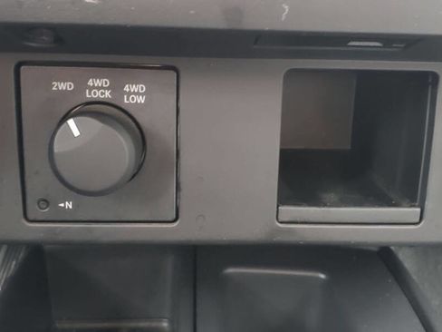 Used 2011 Dodge Dakota Big Horn image 14