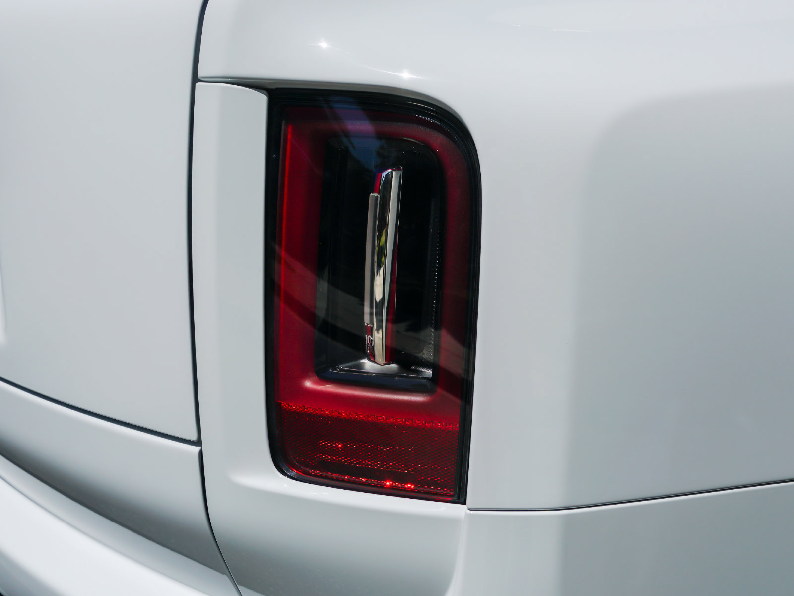 New 2027 Rolls-Royce Cullinan Black Badge AWD/4WD image 36